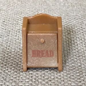 Calico Critters Mini Plastic Bread Box Toy Retro Farmhouse Dollhouse Crafts Prop
